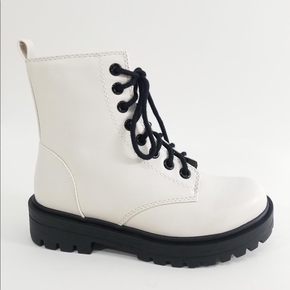 LAST PAIR 7.5 🖤🖤🖤🖤 - Picture 9 of 9